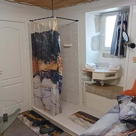 Chambre196 Couette-café *